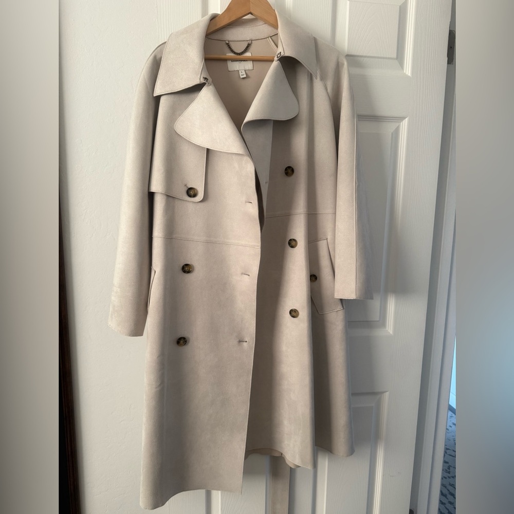 Banana Republic Beige Double-Breasted Trench Coat